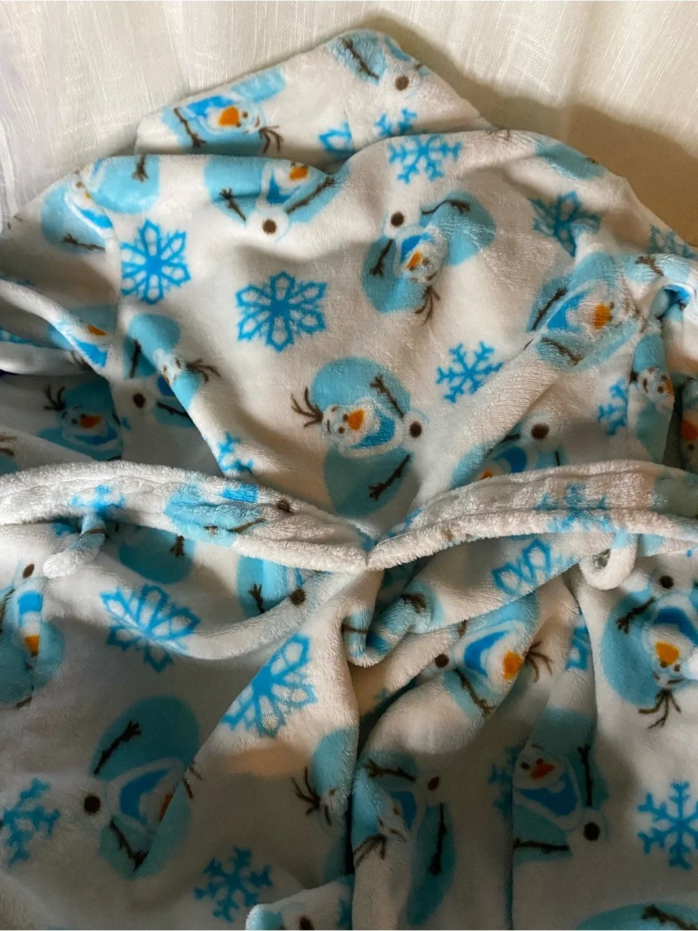 Disney Olaf Plush Fleece Robe - Blue, White & Brown Snowflake Motif